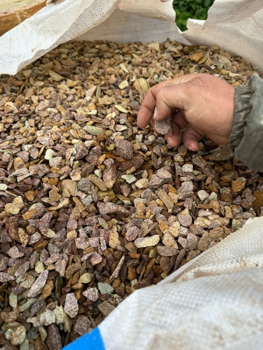 Златолит персиковый декоративная каменная крошка купить в Ярославской области