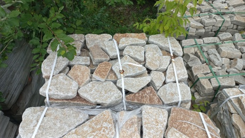 Гранитный плитняк галтованный для парковки купить в Ярославской области