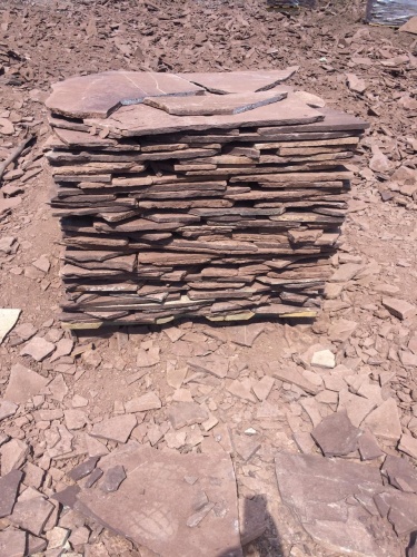 Плитняк лемезит бордовый для цоколя 1,5-2 см купить в Ярославской области