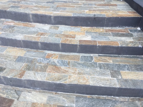 Плитка из Златолита Уральского для лестницы купить в Ярославской области