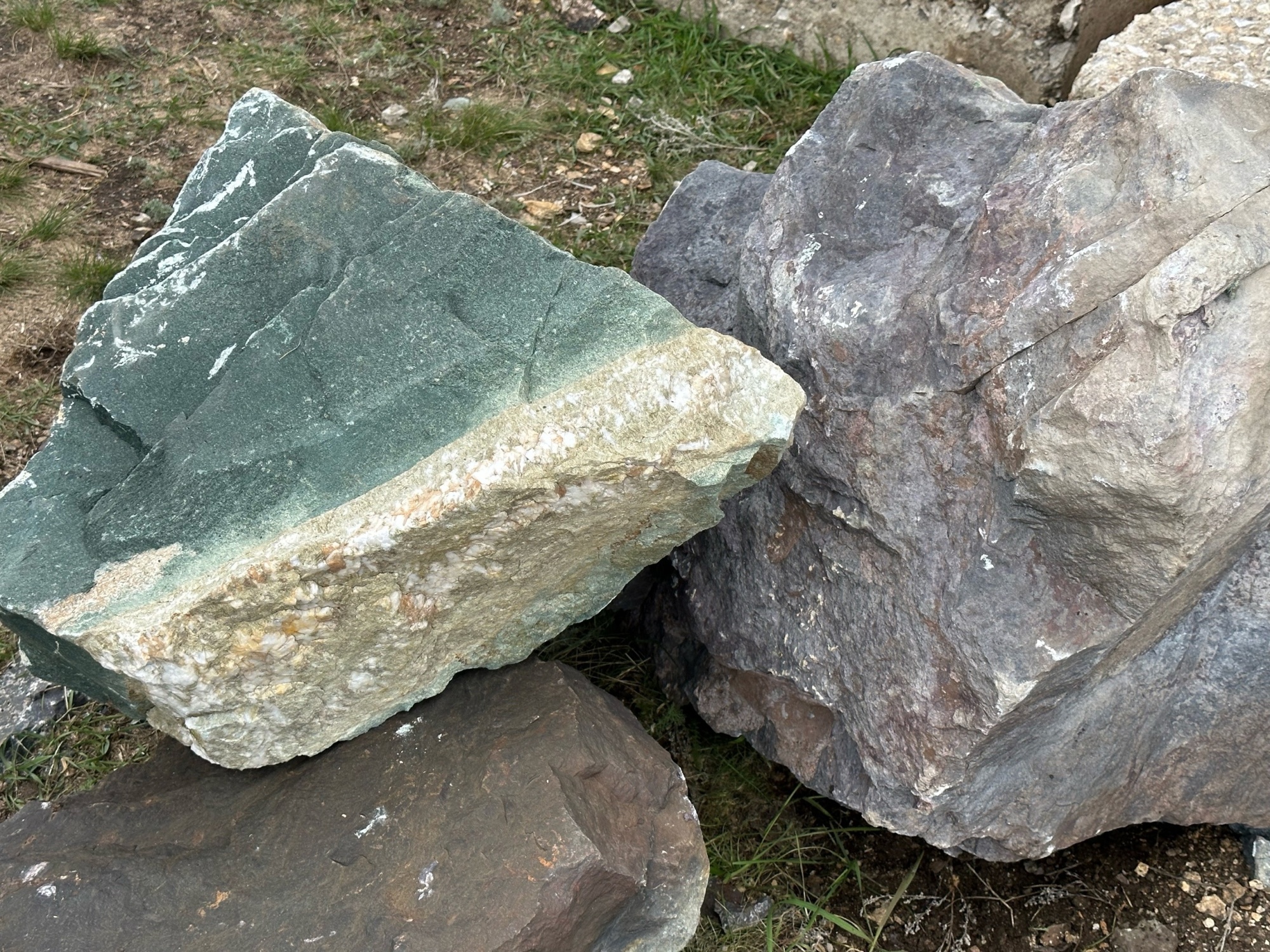 Камни для ландшафтного дизайна зелёные 10-60 килограмм купить в Ярославской области