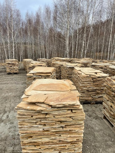 Плитняк златолит жёлтый для фасада 1,5-3 см купить в Ярославской области