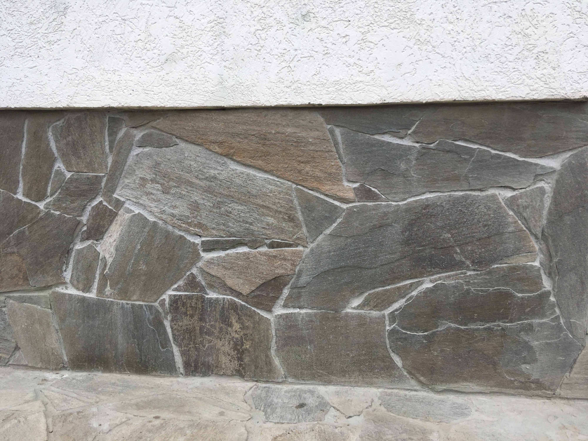 Плитняк златолит Уральский  для фасада купить в Ярославской области