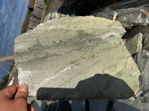 Плитняк златолит зелёный для цоколя, отмостки купить в Ярославской области